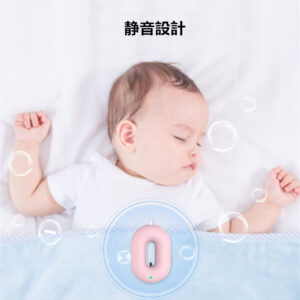 首掛け空気清浄機  マイナスイオン ミニ 小型 除菌 脱臭 USB充電式 サイズ79.5*50.5*21.2 mm 重量：約30ｇ 花粉 PM2.5 たばこの煙 ほこり  カラー：2色 ブラック ピンク 健康サポート 実用的 梅雨の時期 パーソナル空間がクリーンに 電車 職場 室内 - 画像 (2)