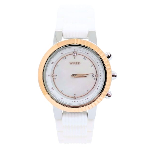 WIRED f(ワイアード エフ)  AGEB401,402  TOKYO GIRL MIX Bluetooth機能 シリコンバンド カラー(ブラック,ホワイト )  生産終了 稀少な逸品 10代から20代向け かわいさとクールさを兼ね備えたデイリーウォッチ。実用的 母の日 父の日 プレゼント