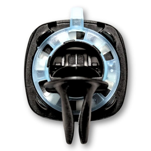 ファブリーズ 車用 消臭 座席 天井まで防臭&消臭 自動車用消臭 エアコン送風口 P&Gジャパン合同会社 タイプ2種(最高レベル: フレッシュシャボン、通常タイプ: スカイブリーズ)