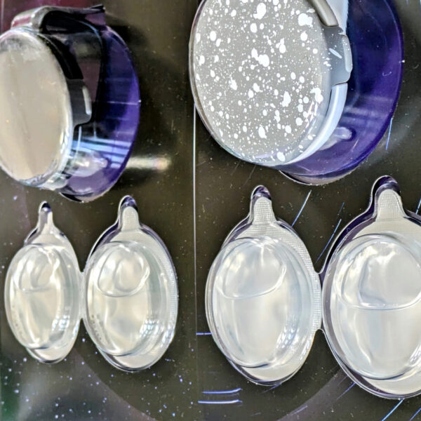 Polar Eclips 車用芳香剤 カートリッジ 4個入 香り2種(サイレントギャラクシーウッディ ､シャイニングスターベリー ) 多用途のクリップ式 サンバイザー ドアポケット シートポケット ヘッドレストなど  原産国: 韓国  #65555 梅雨の時期 車内空間をさわやかに